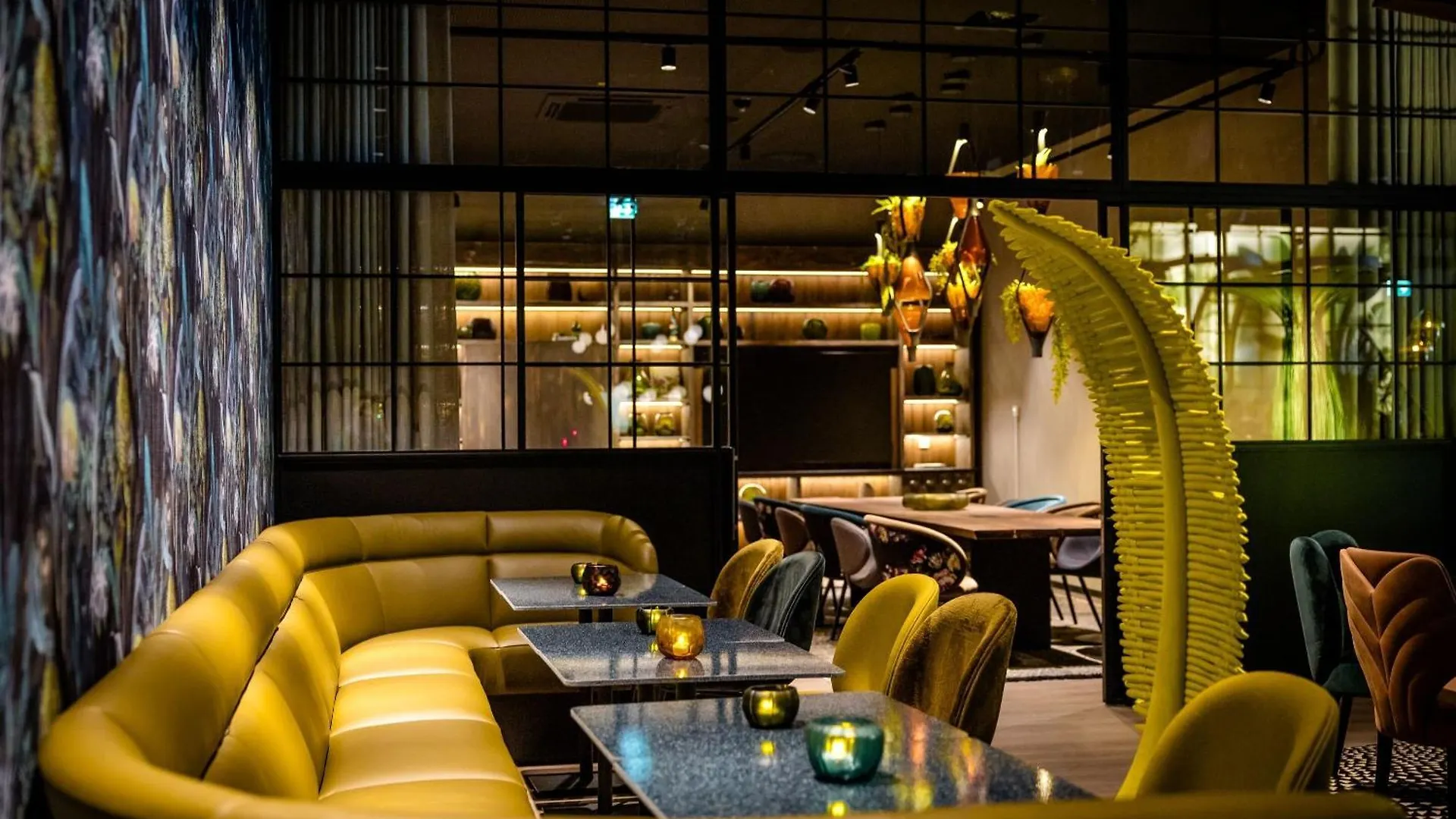 Motel One Muenchen Hauptbahnhof 3*, München